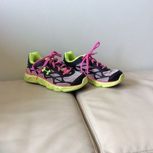 Under Armour sports shoes
